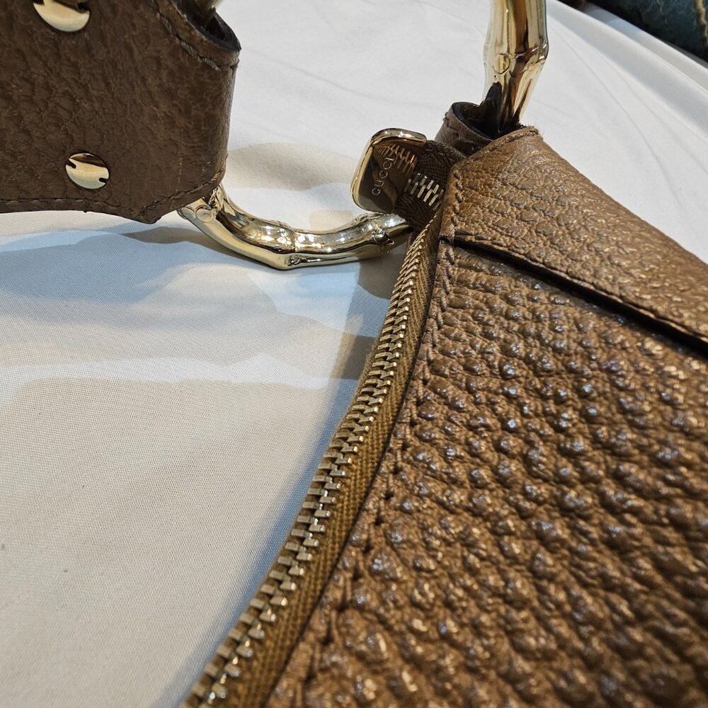 Gucci Tan Leather Hobo Bag w Gold Bamboo Ring - Picture 4 of 9